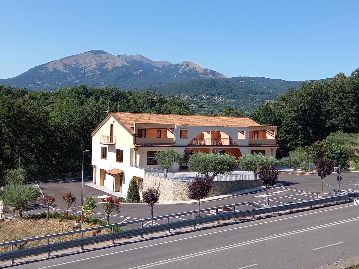 Hotel Ristorante Villa Terry لاوريا إنفيريوري المظهر الخارجي الصورة