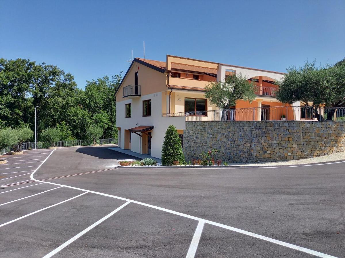 Hotel Ristorante Villa Terry لاوريا إنفيريوري المظهر الخارجي الصورة