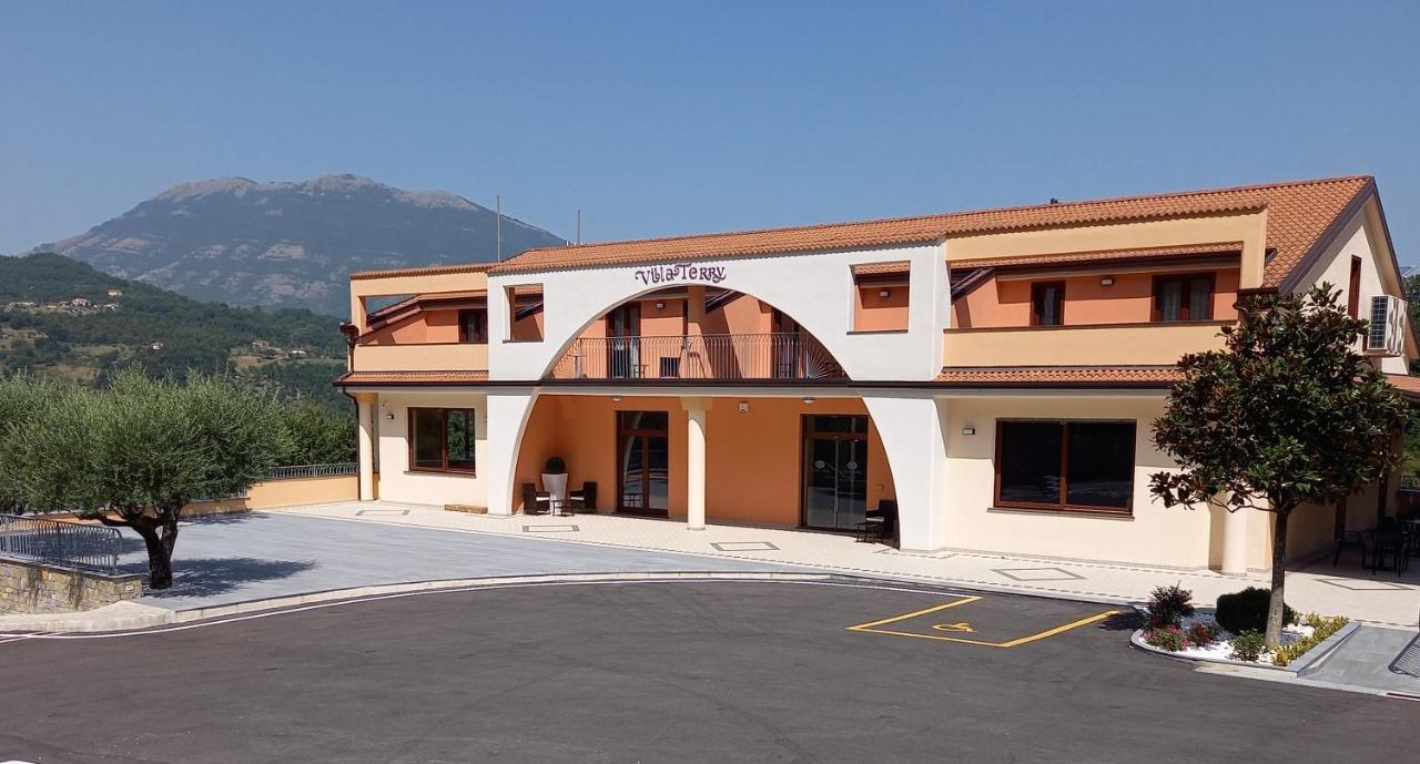 Hotel Ristorante Villa Terry لاوريا إنفيريوري المظهر الخارجي الصورة