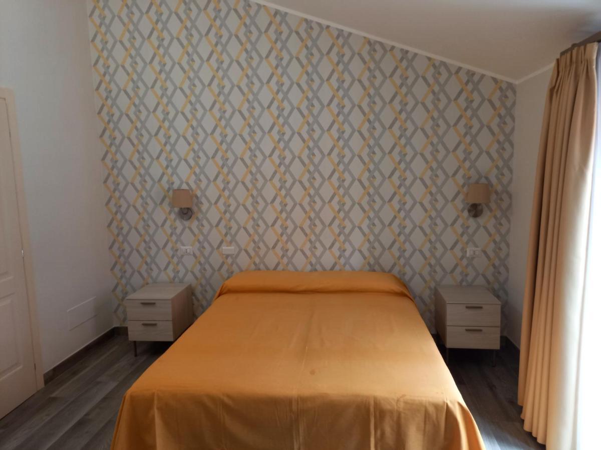 Hotel Ristorante Villa Terry لاوريا إنفيريوري المظهر الخارجي الصورة