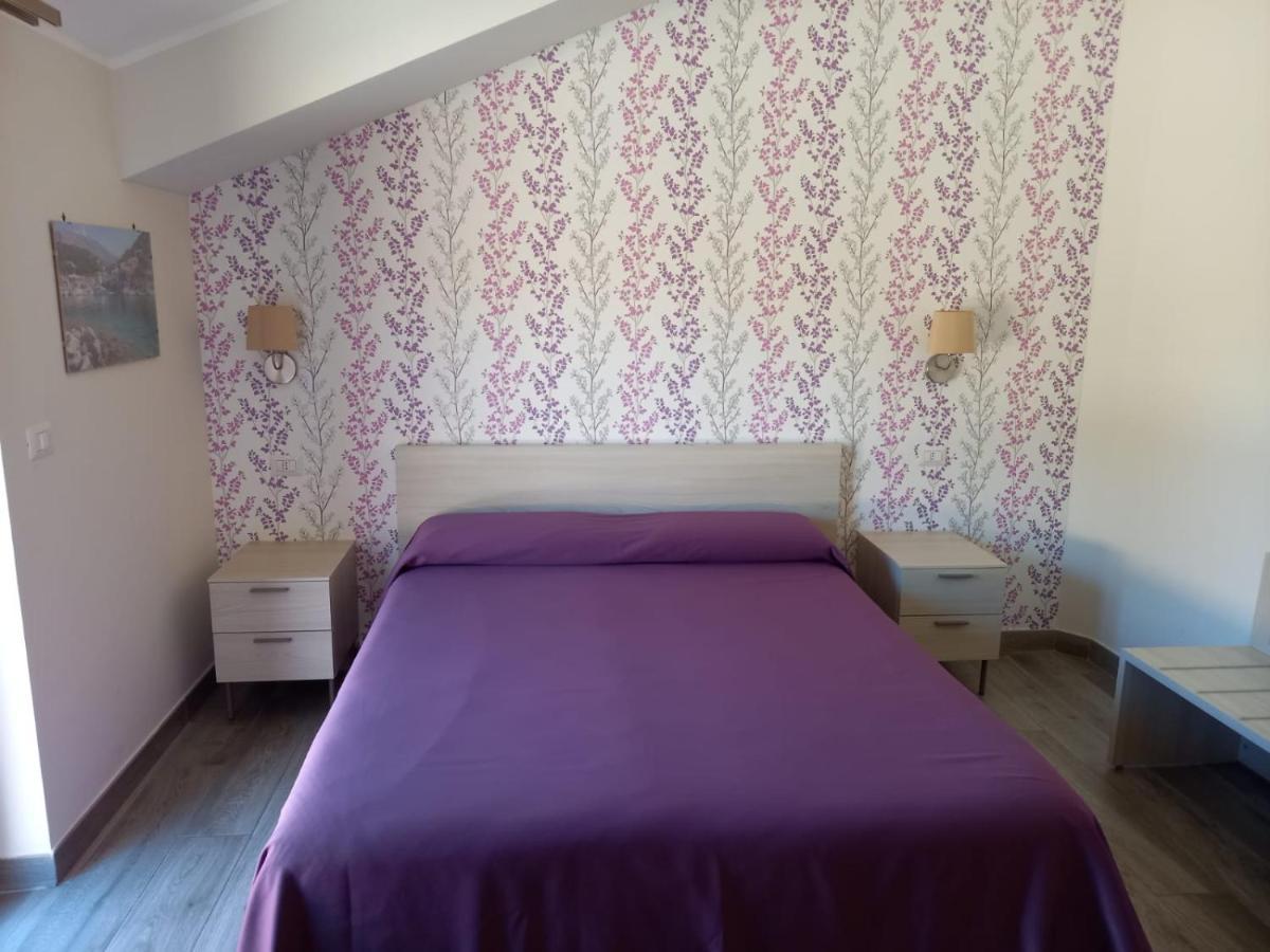 Hotel Ristorante Villa Terry لاوريا إنفيريوري المظهر الخارجي الصورة